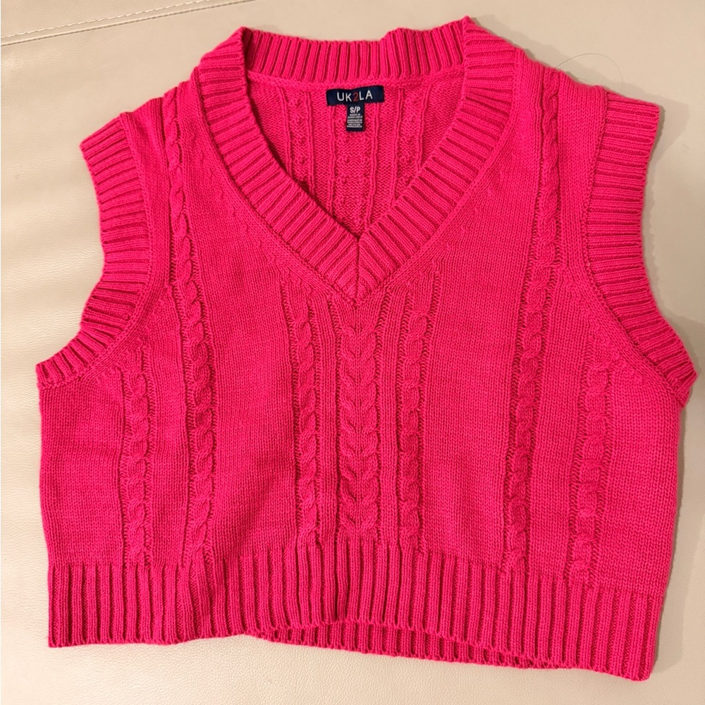 UK2LA V-Neck Pink Sweater Vest